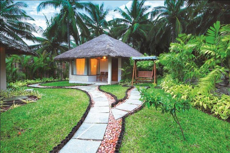 Coco Lagoon By Great Mount Pollāchi Buitenkant foto